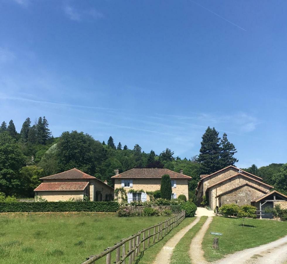 Domaine De Montmery Sa Piscine Son Jardin Ses Espaces Ambazac ภายนอก รูปภาพ